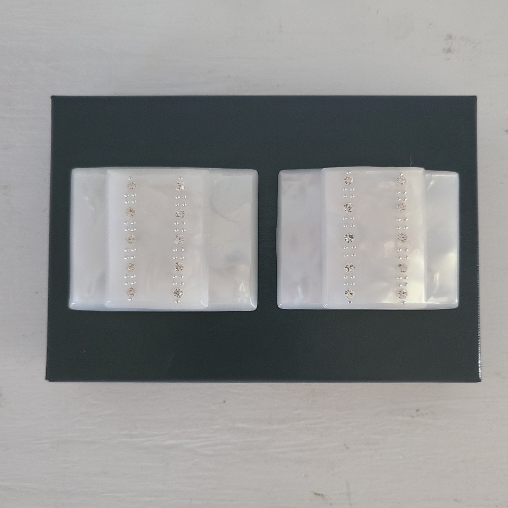 VTG Tiptoe White Pearlized Lucite Shoe Clips